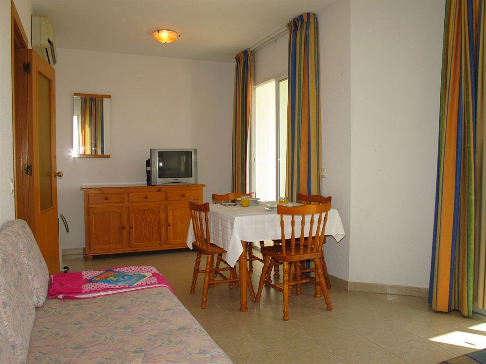 Apartamentos Playamar Бенидорм Экстерьер фото